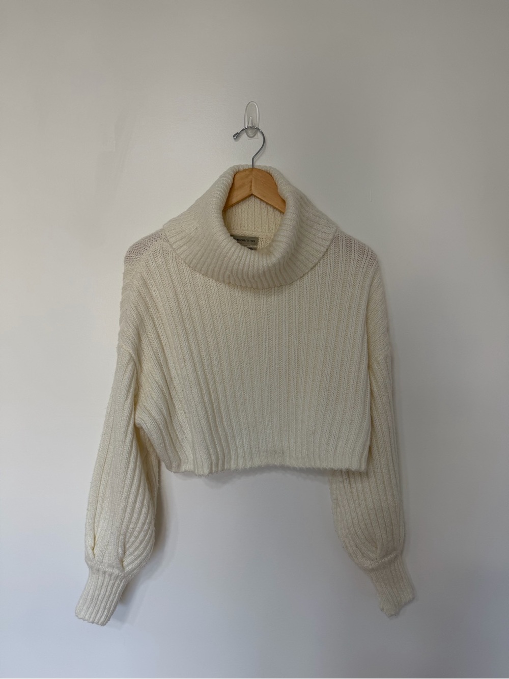 Urban Outfitters Cream Ribbed Cropped Turtleneck Sweater Balloon Sleeve Women M
